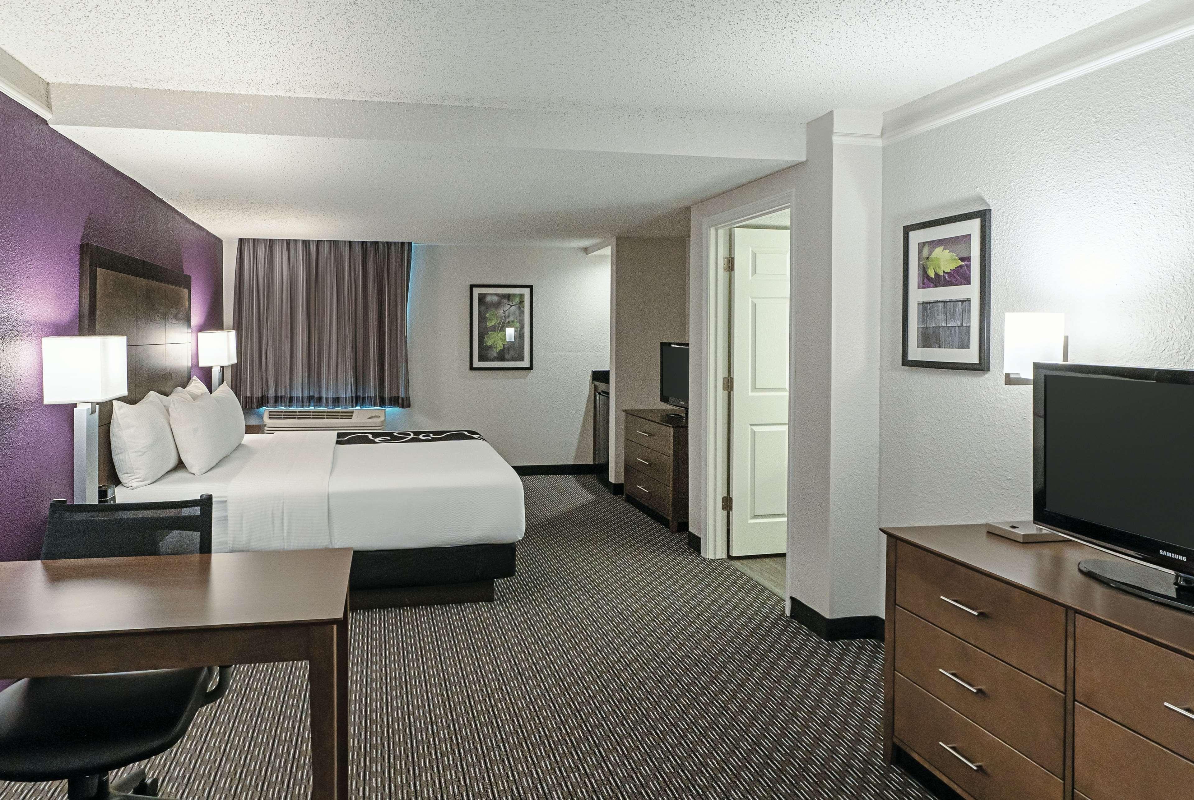 Hotel La Quinta By Wyndham Lubbock West Medical Center Exterior foto